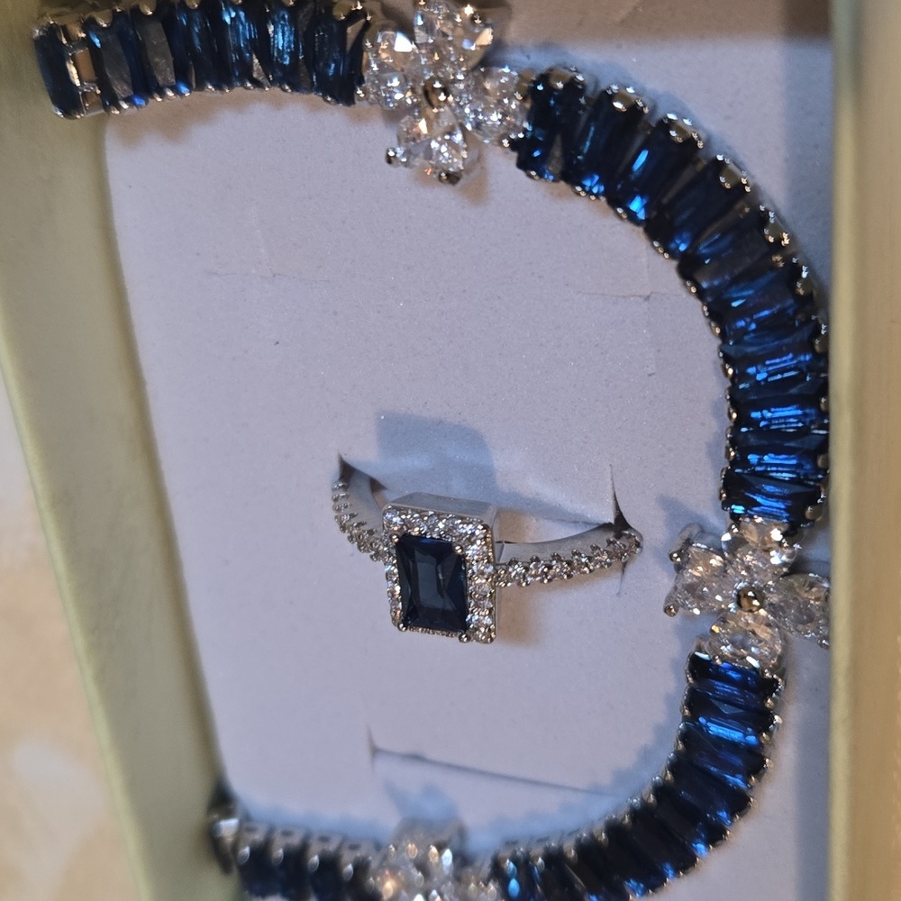 Gold-Tone Blue Sapphire Color Bracelet & Ring Set